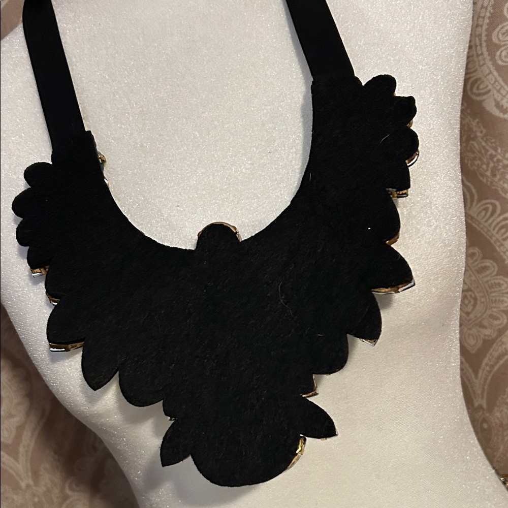 Emerald Green Statement Necklace - image 3